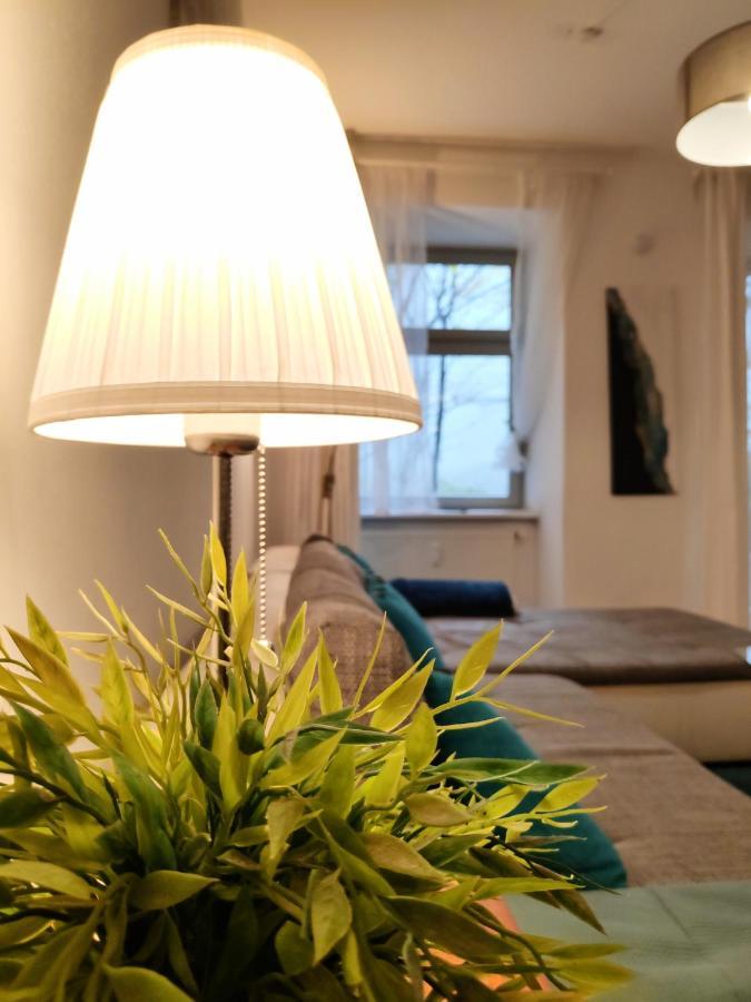 Nd Exquisites Wundervolles Ruhiges Terrassenapartment Mit Garage Viena Exterior foto